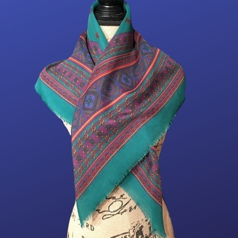 UNBRANDED Square Coat Scarf,Multicolor Floral/Geometric, Pre-owned vintage